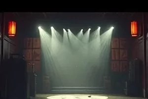 《第十一封邮件》封面：亮着未读提示的办公屏幕